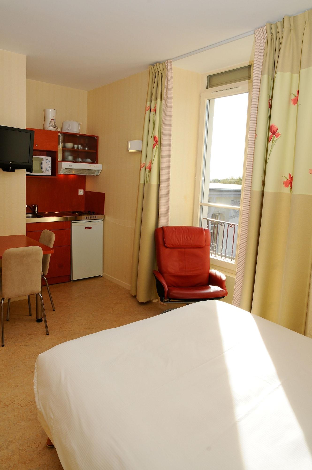 Hotels & Residences - Les Thermes Luxeuil-les-Bains Exterior photo