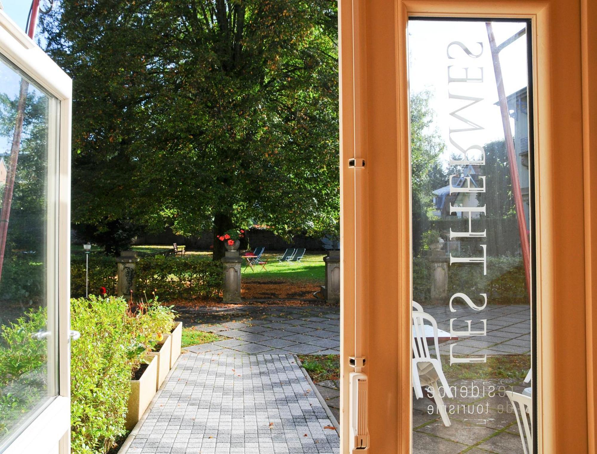 Hotels & Residences - Les Thermes Luxeuil-les-Bains Exterior photo