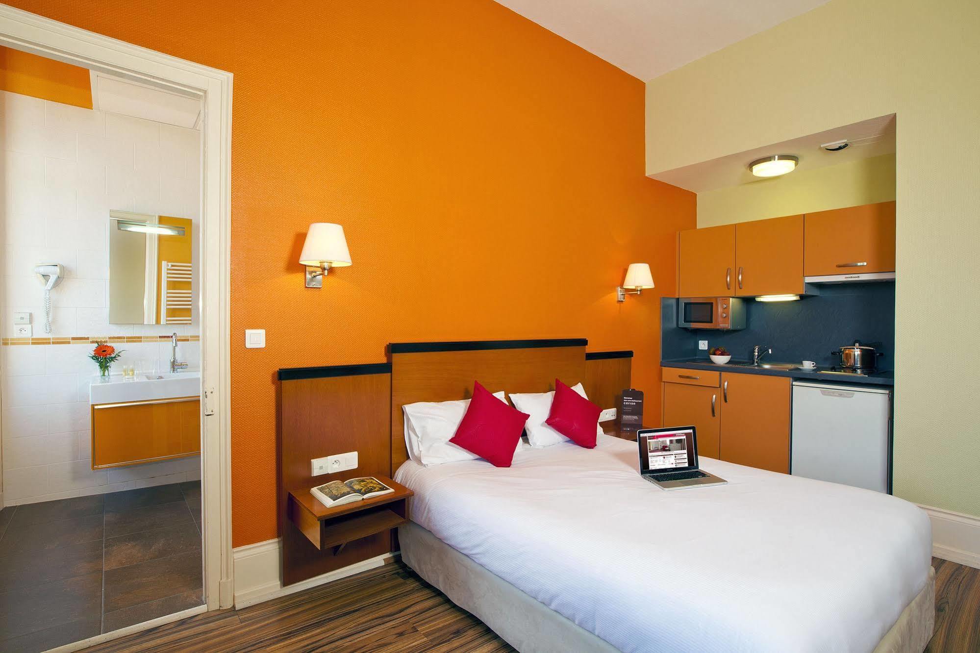Hotels & Residences - Les Thermes Luxeuil-les-Bains Exterior photo
